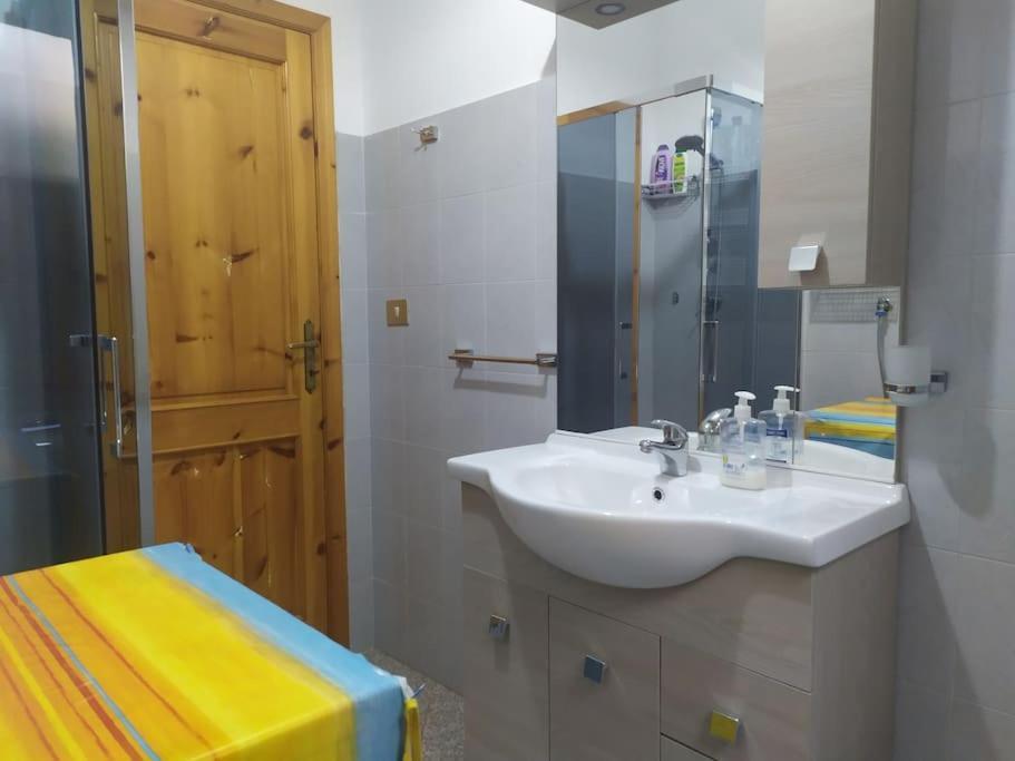 Appartamento A 50 Mt Dal Mare Кала-Гононе Экстерьер фото